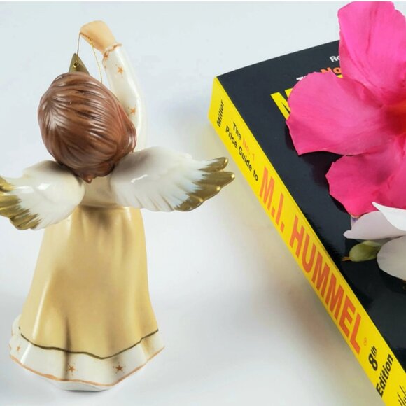 Hummel Figurine -TMK 8 - Angelic Wishes 2008 Annual- North American Exclusive - Picture 7 of 10